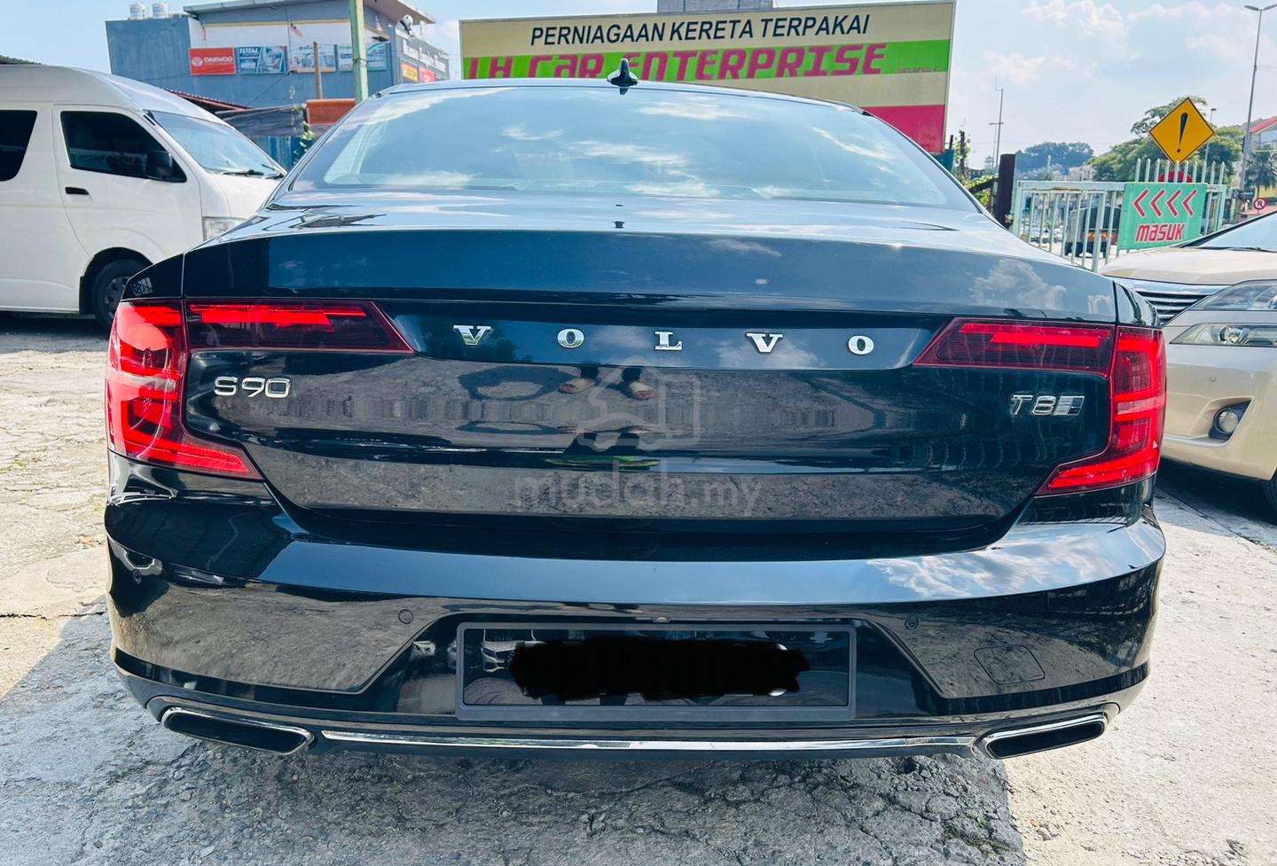 2018 Volvo S90 S90 2.0 T8 Inscription Plus