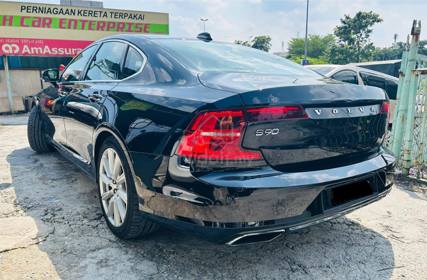 2018 Volvo S90 S90 2.0 T8 Inscription Plus
