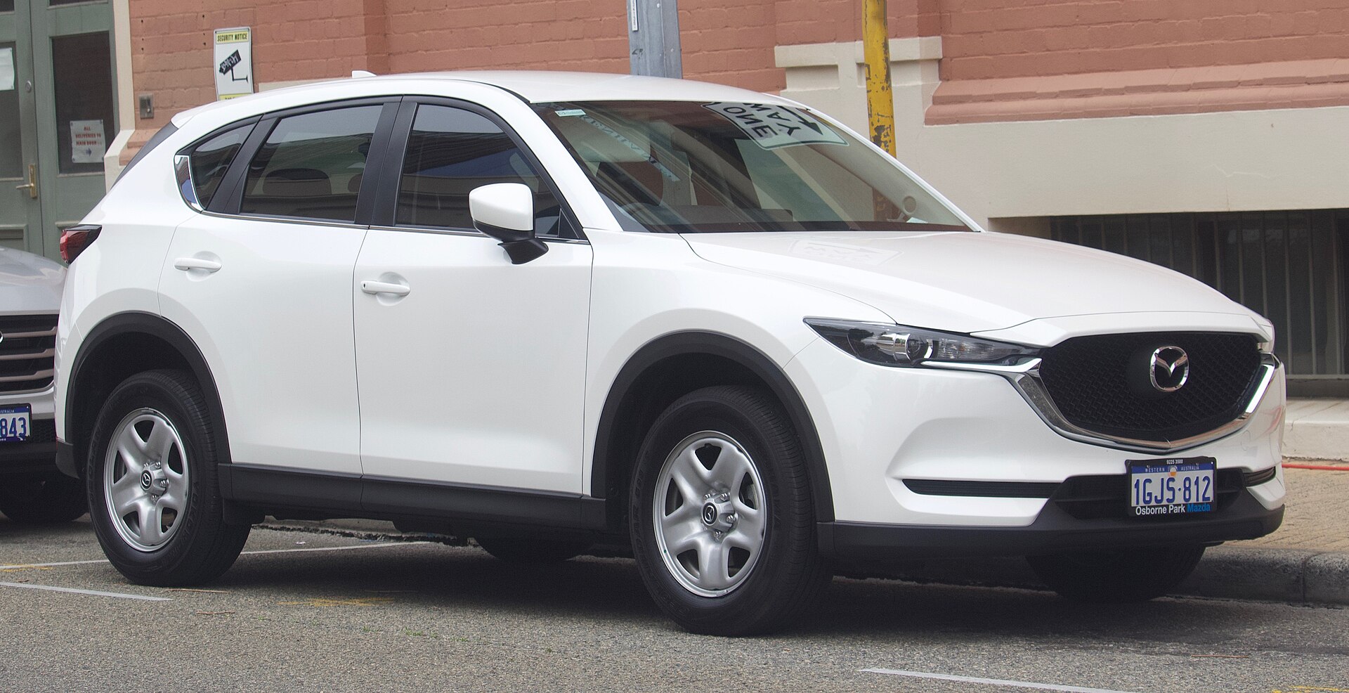 2020 Mazda CX-5 2.0 High photo 3 of 3