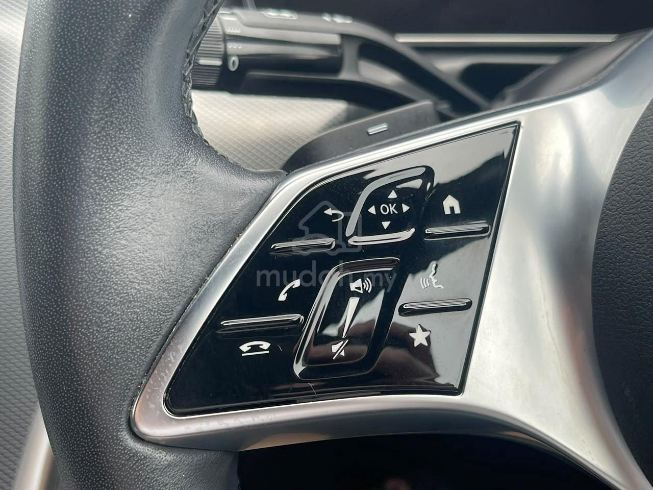 2023 Mercedes C200 1.5 Amg photo 11 of 18