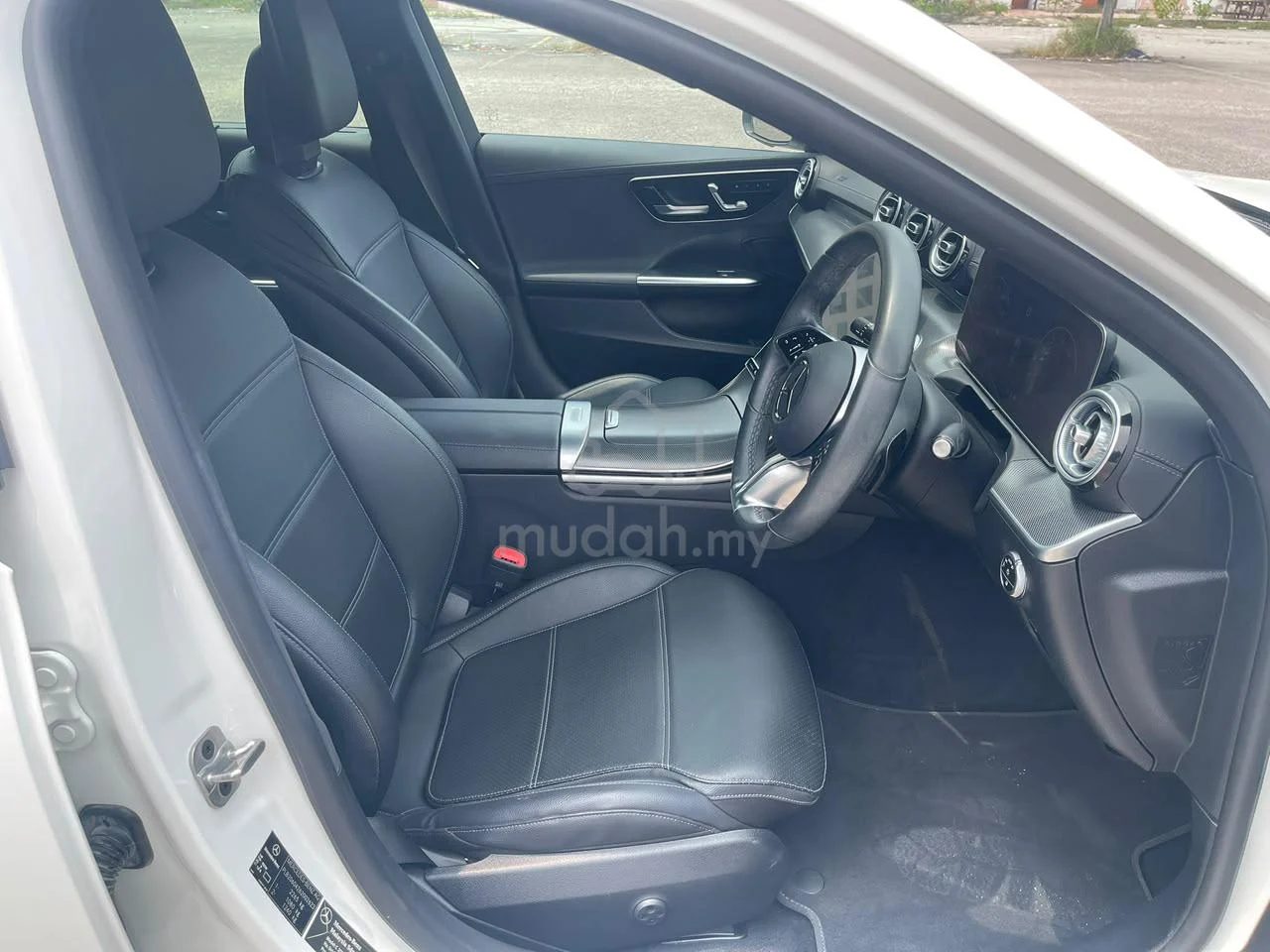 2023 Mercedes C200 1.5 Amg photo 17 of 18