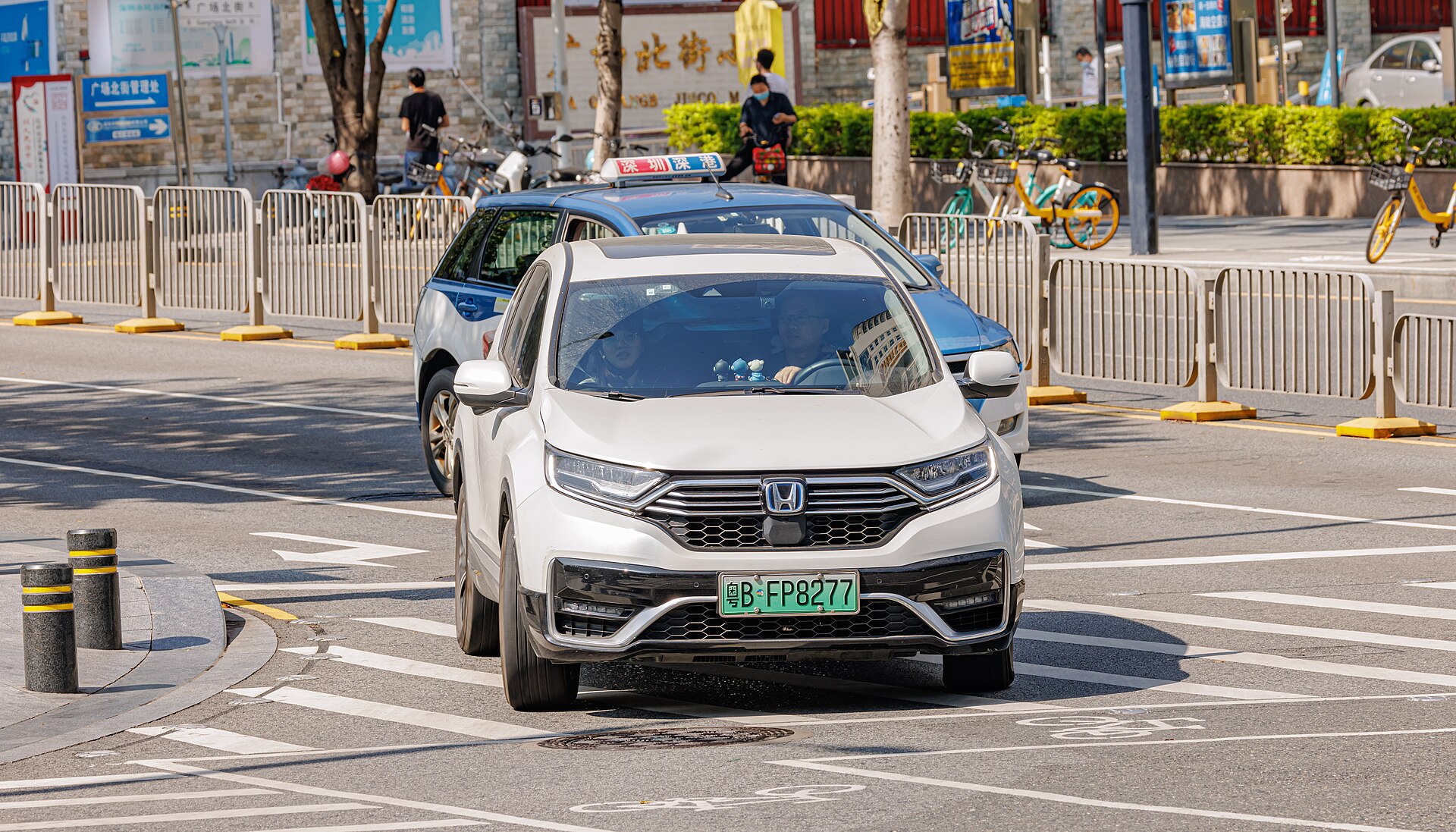 2019 Honda CR-V 1.5 TC-P photo 2 of 3