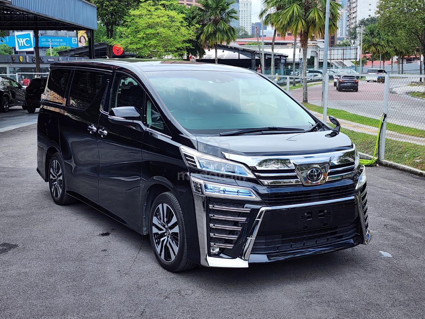 2021 Toyota Vellfire 2.5 Golden Eye / ZG