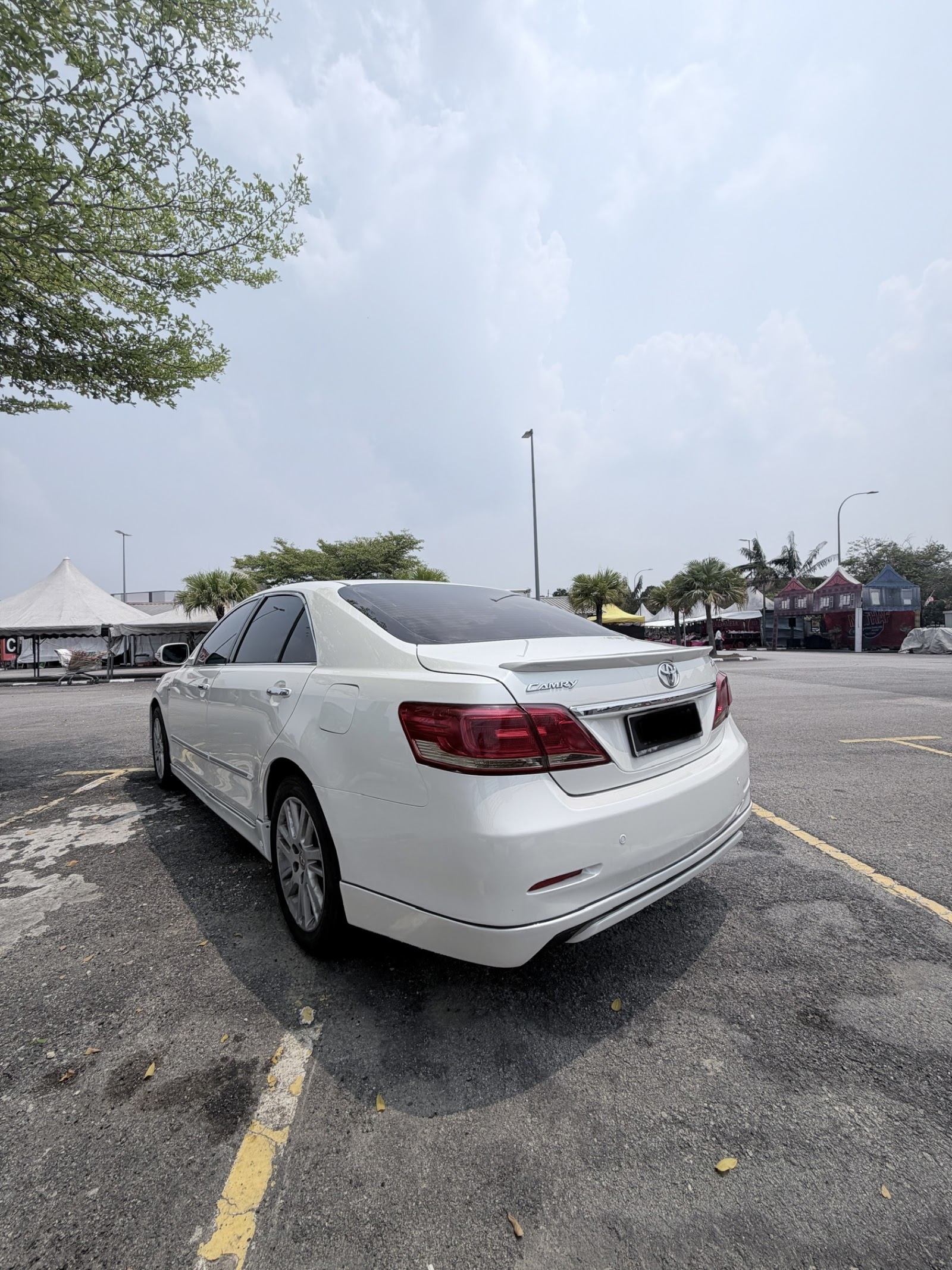2010 Toyota Camry 2.4V photo 10 of 12
