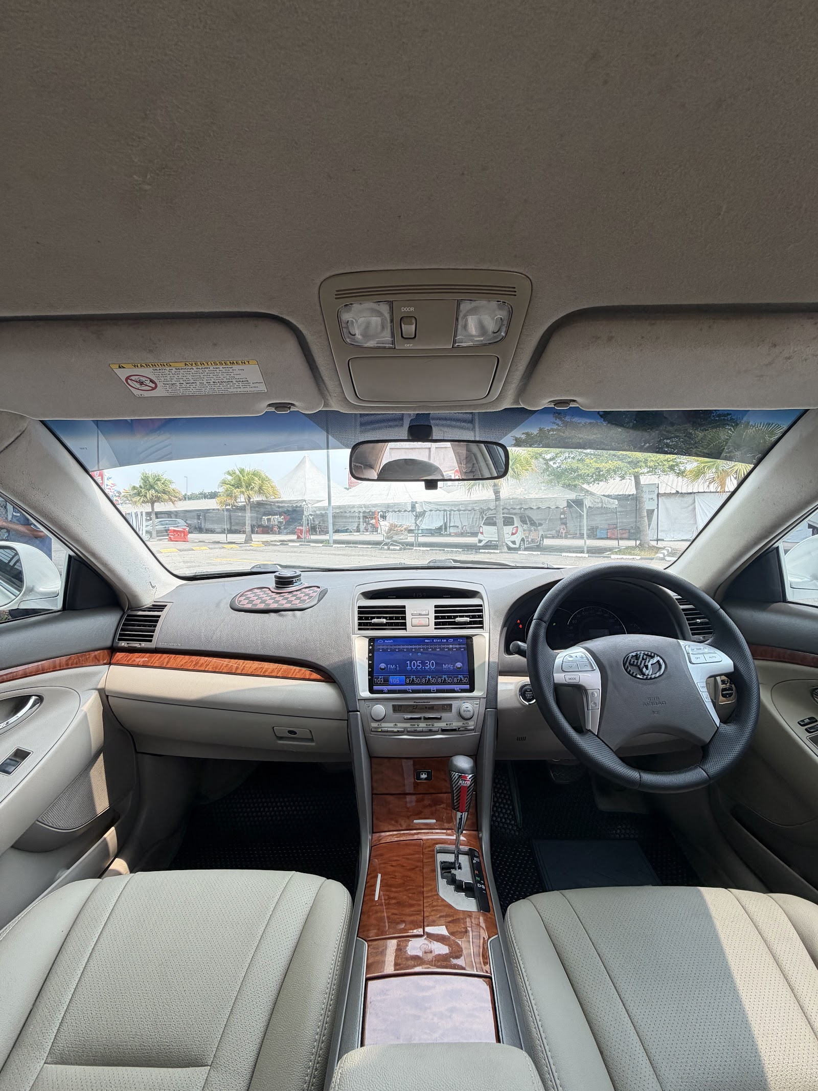 2010 Toyota Camry 2.4V photo 4 of 12