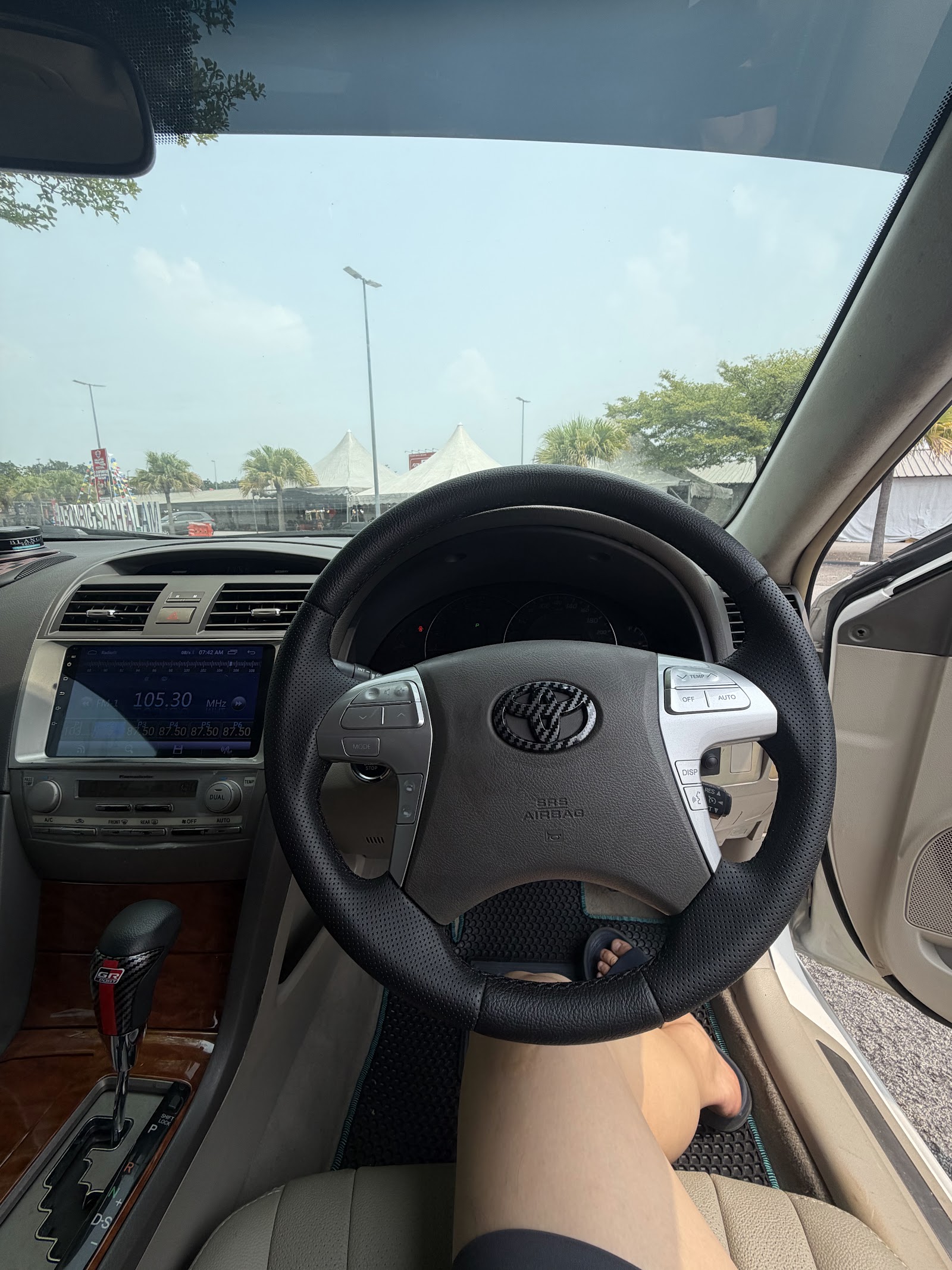 2010 Toyota Camry 2.4V photo 5 of 12
